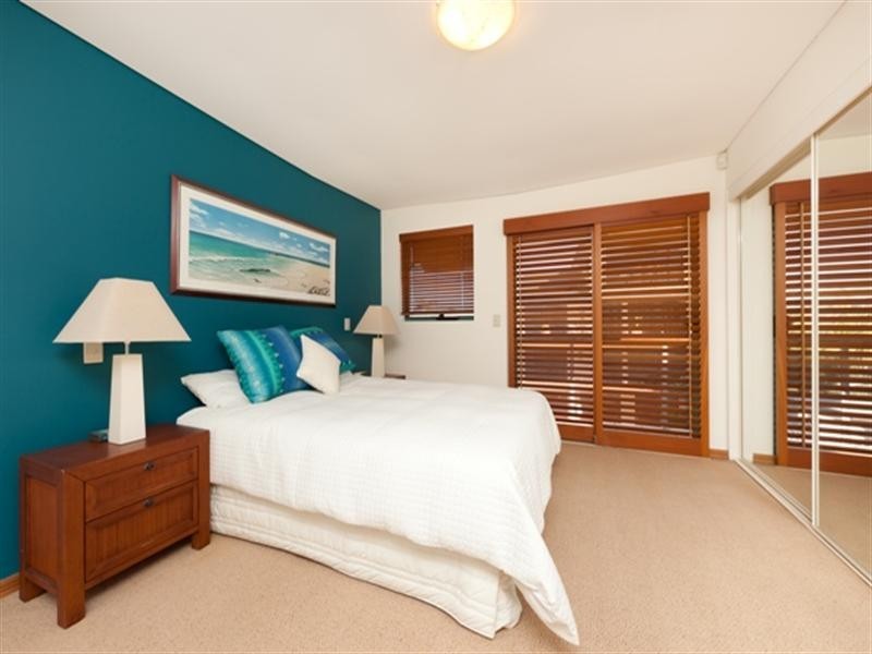 143 Jefferson Lane, Palm Beach QLD 4221