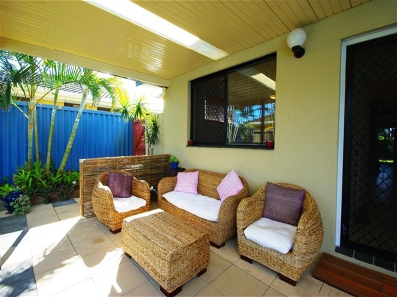 1/4 Doggett Drive, Miami QLD 4220