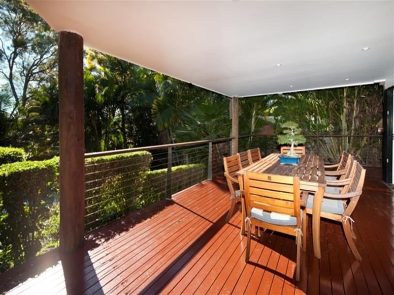 7 Kula Close, Benowa QLD 4217