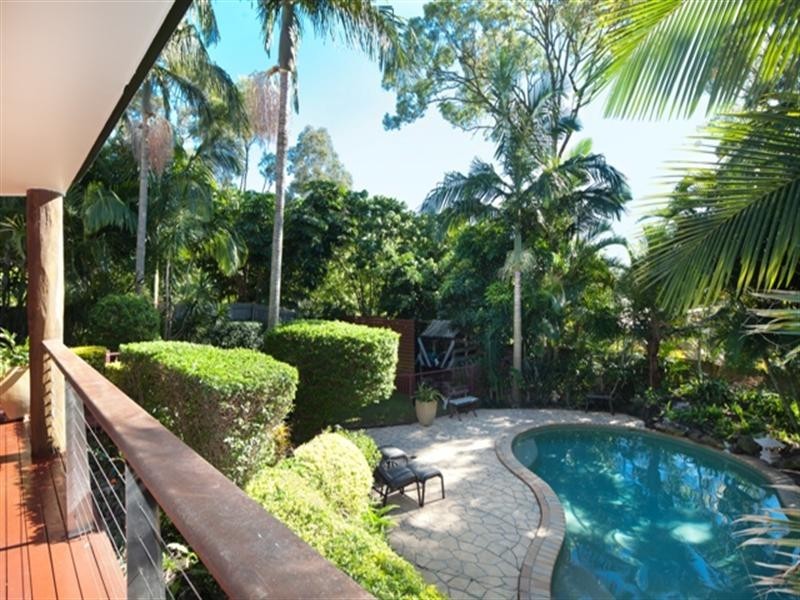 7 Kula Close, Benowa QLD 4217