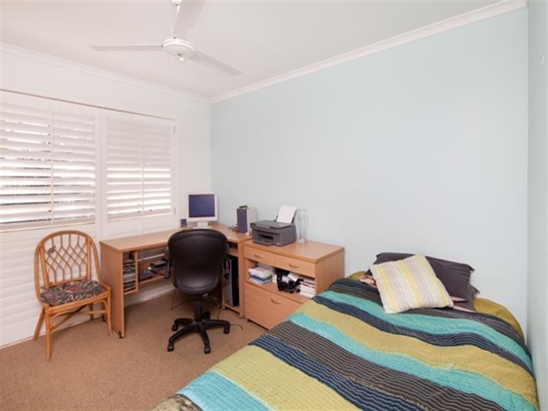 7 Kula Close, Benowa QLD 4217