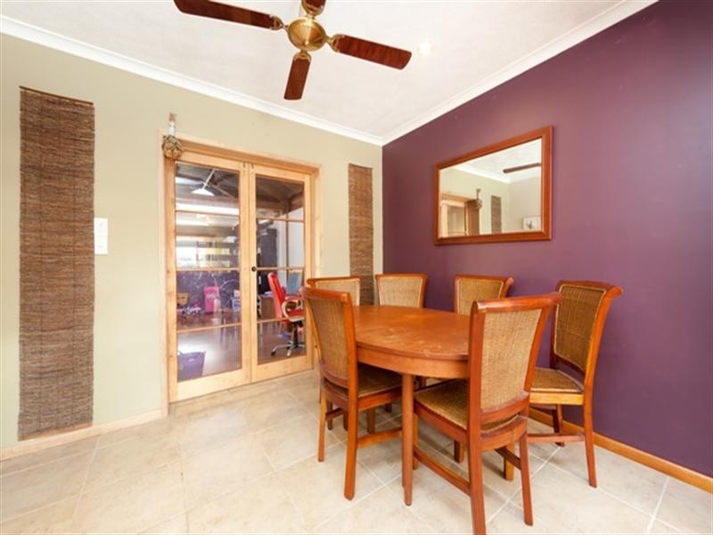 11 Mallawa Drive, Palm Beach QLD 4221