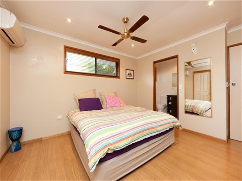 11 Mallawa Drive, Palm Beach QLD 4221