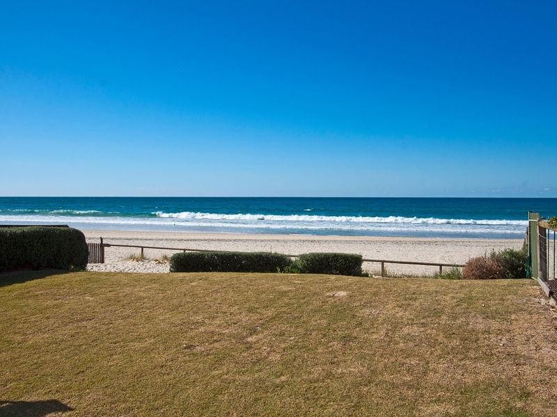 67 Jefferson Lane, Palm Beach QLD 4221