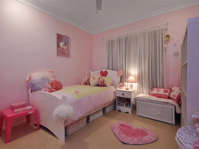 16 Bahia Court, Broadbeach Waters QLD 4218