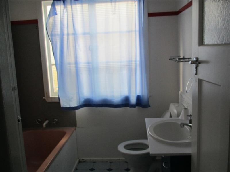 9 Miami Shore Parade, Miami QLD 4220