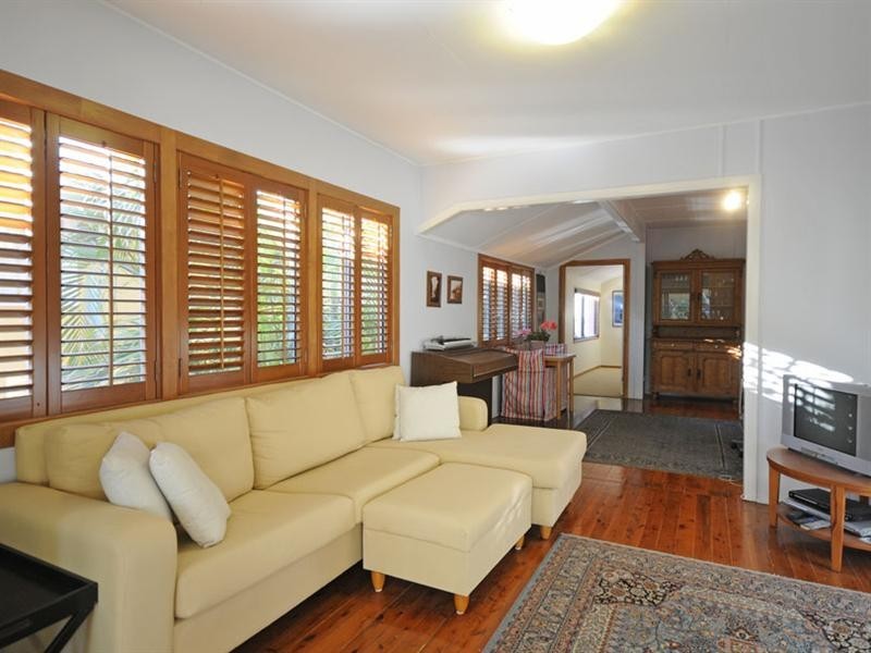 718 Pacific Parade, Currumbin QLD 4223