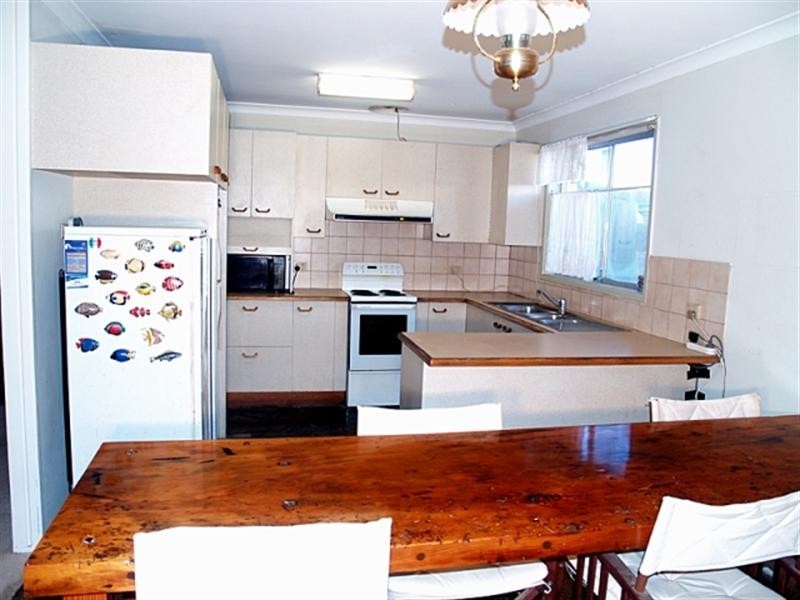 10 Cristobel Court, Broadbeach Waters QLD 4218