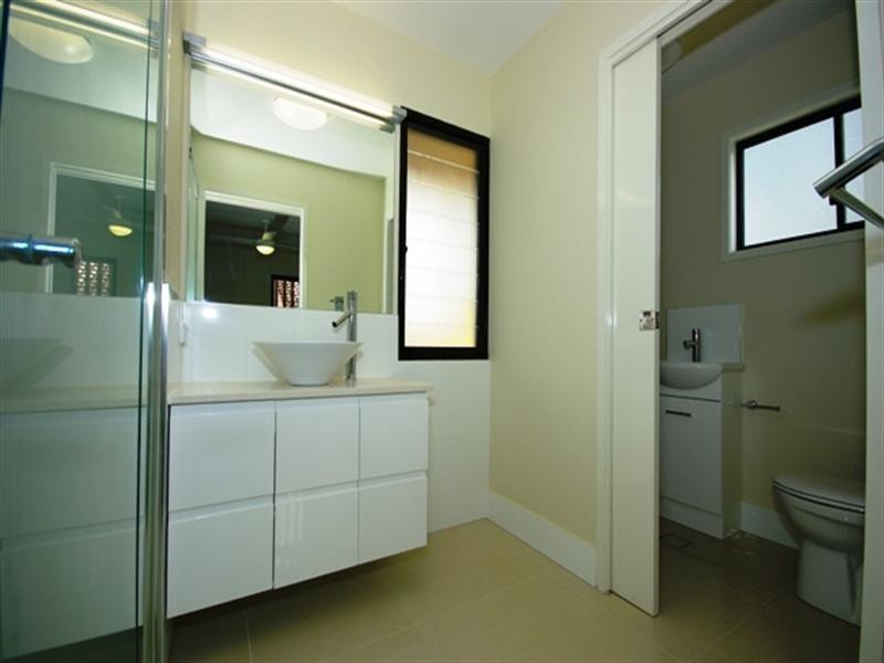 1/44 Sunshine Parade, Miami QLD 4220