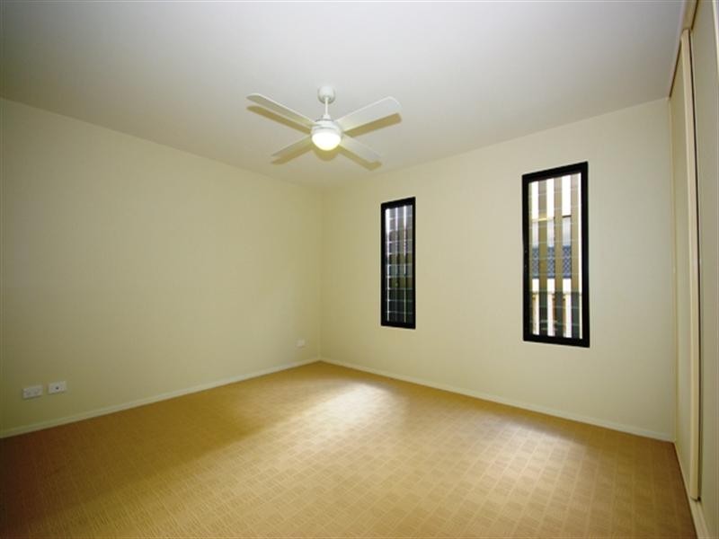 1/44 Sunshine Parade, Miami QLD 4220