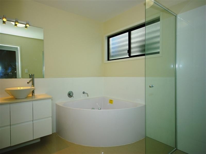 1/44 Sunshine Parade, Miami QLD 4220