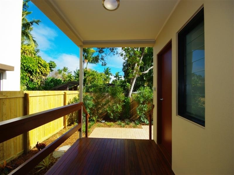 1/44 Sunshine Parade, Miami QLD 4220