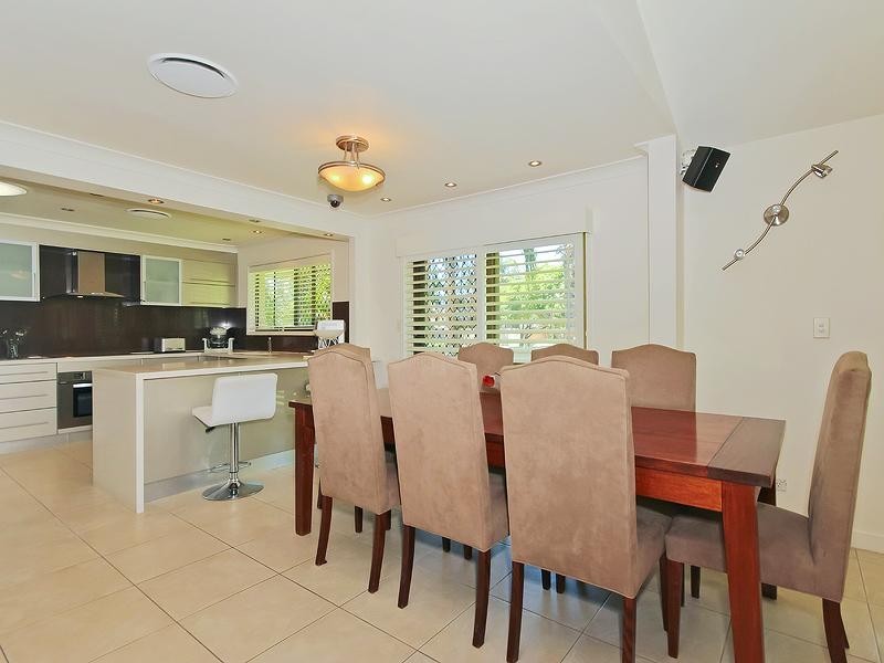3 Rosemont Avenue, Broadbeach Waters QLD 4218