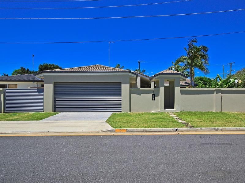 3 Rosemont Avenue, Broadbeach Waters QLD 4218