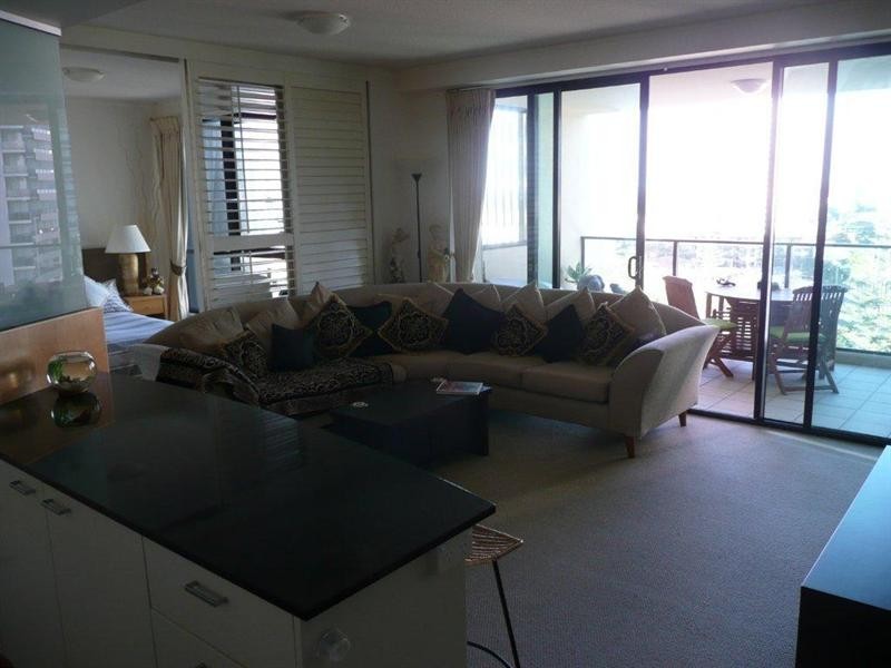907 /2685 Gold Coast Highway, Broadbeach QLD 4218