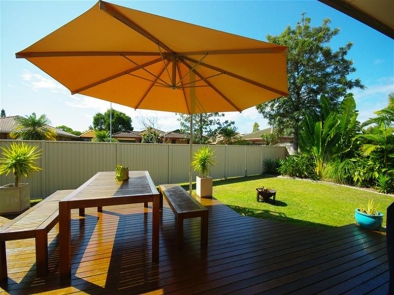 2/17 Sonama Court, Burleigh Waters QLD 4220