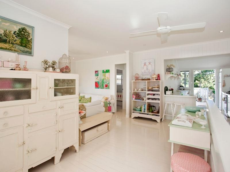 8 Brake Street, Burleigh Heads QLD 4220