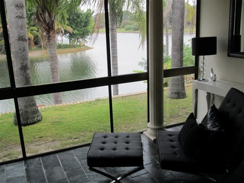 28 Bight Court, Mermaid Waters QLD 4218