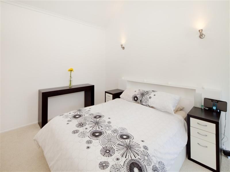 14 Ladds Ridge Road, Burleigh Heads QLD 4220