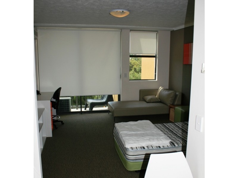 83/25 Lake Orr Drive, Robina QLD 4226