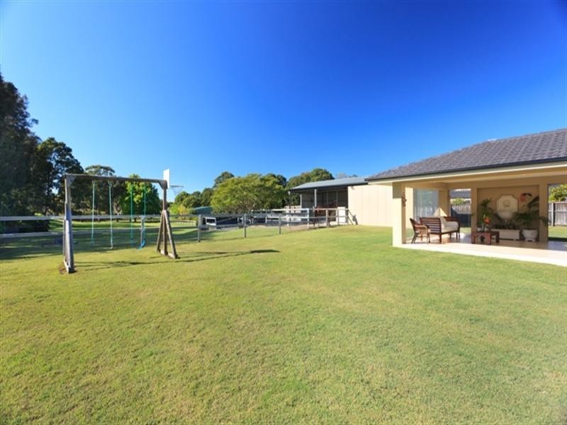 15 Lakeview Drive, Carrara QLD 4211