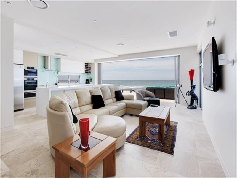 225 Jefferson Lane, Palm Beach QLD 4221