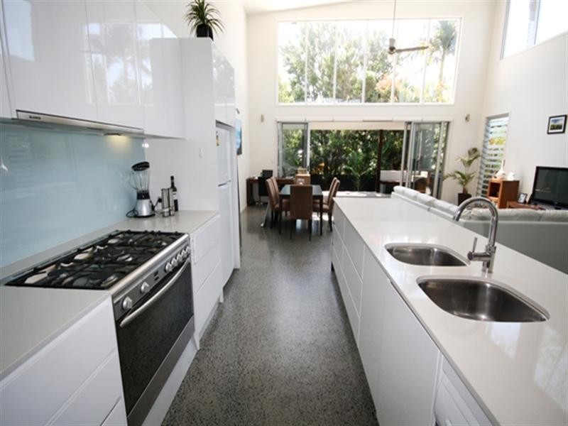 19 Bondi Avenue, Mermaid Beach QLD 4218