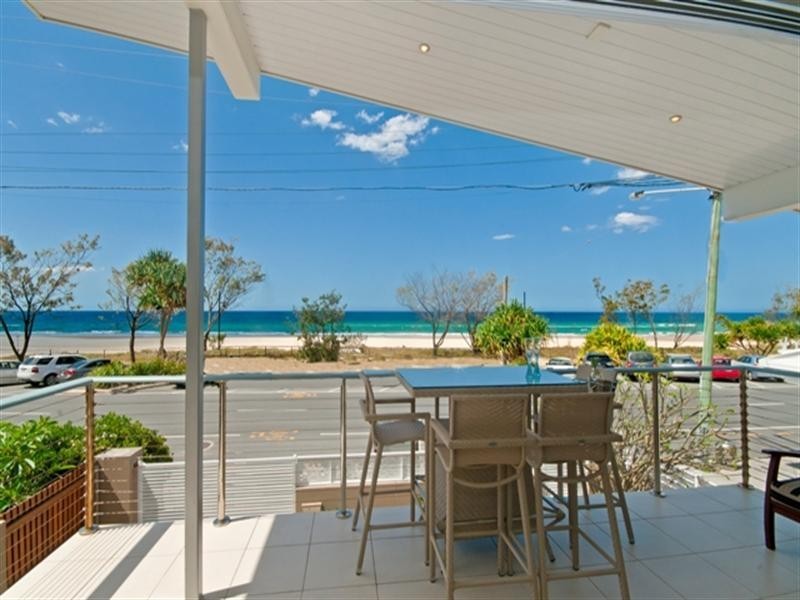 824 Pacific Parade, Currumbin QLD 4223