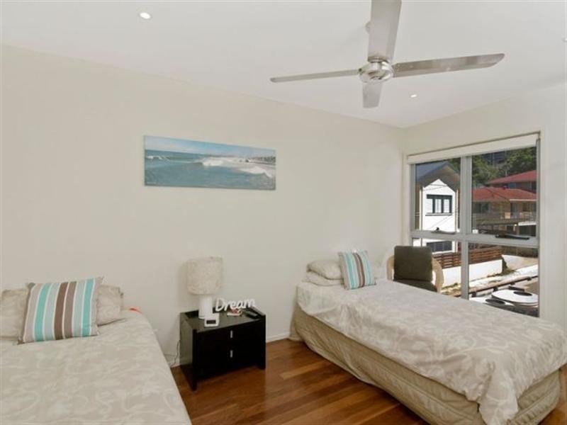 824 Pacific Parade, Currumbin QLD 4223