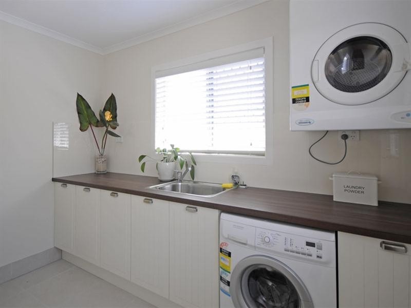 76 Twenty Fifth Avenue, Palm Beach QLD 4221