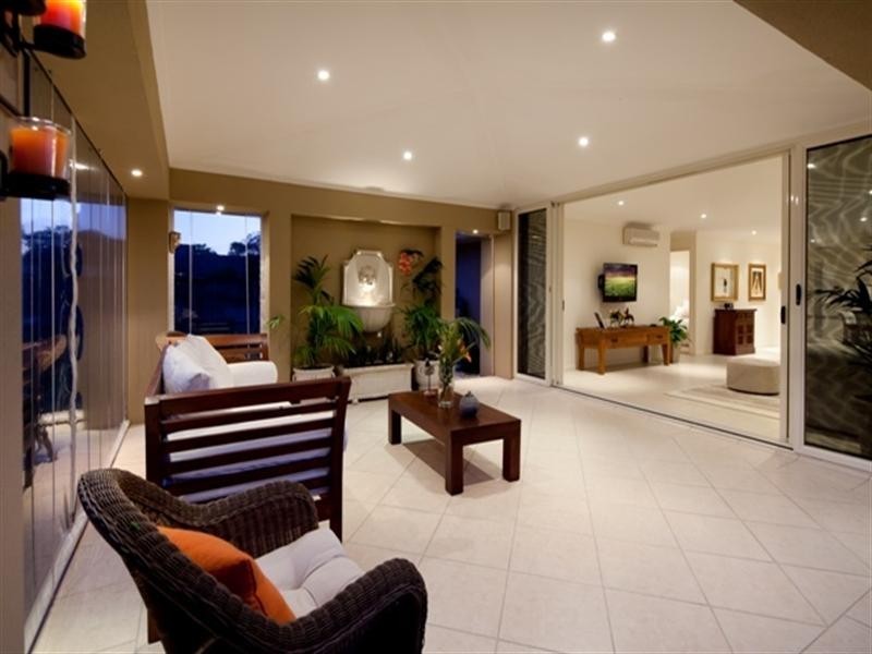 15 Lakeview Drive, Carrara QLD 4211