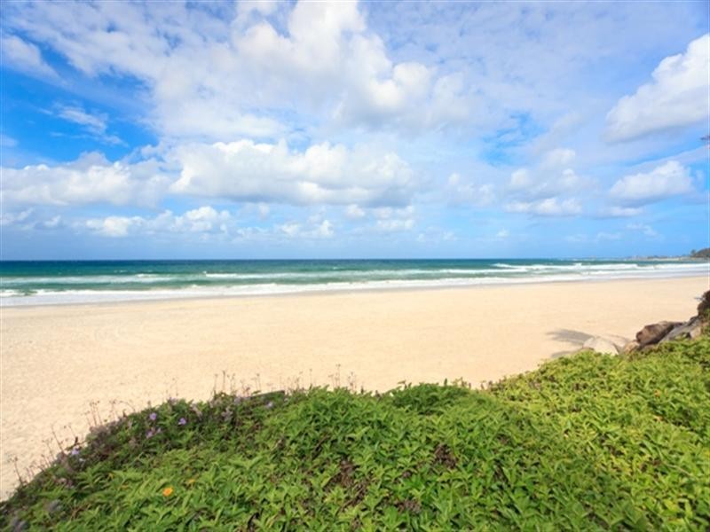 127 Jefferson Lane, Palm Beach QLD 4221