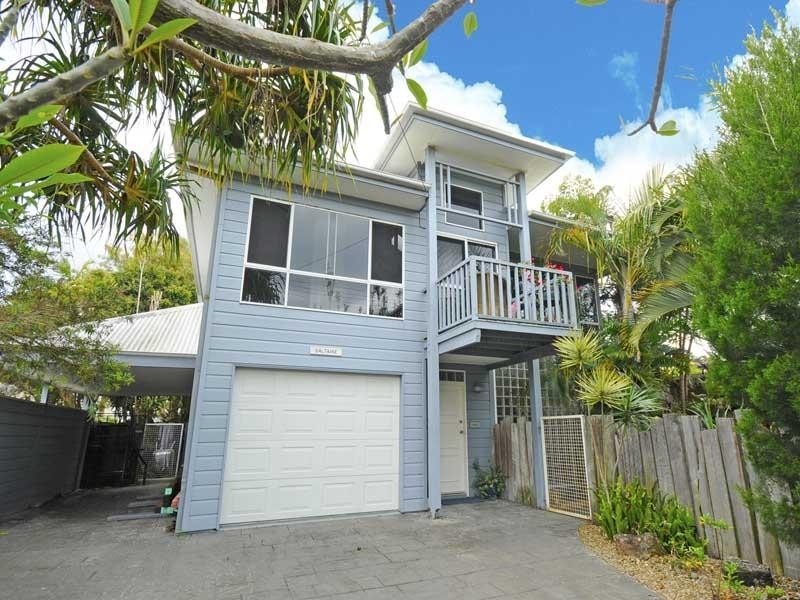 19 Ocean Street, Mermaid Beach QLD 4218