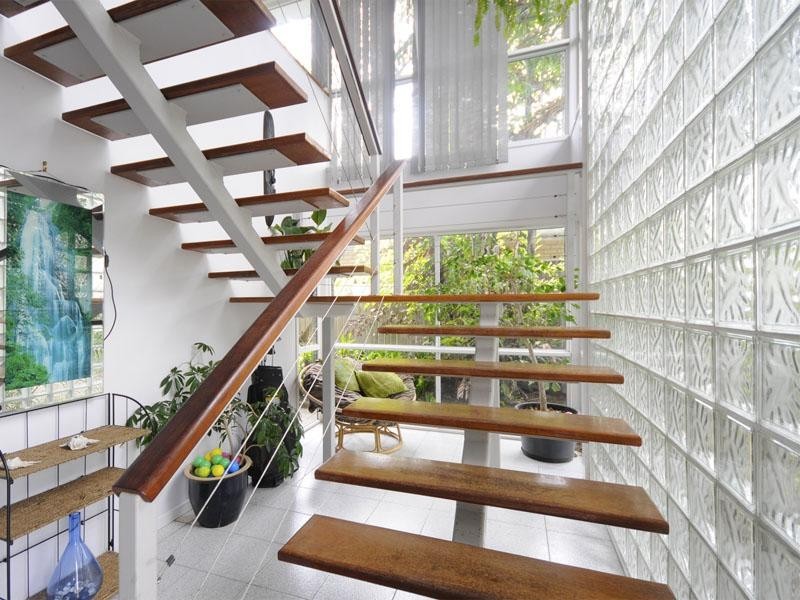 19 Ocean Street, Mermaid Beach QLD 4218