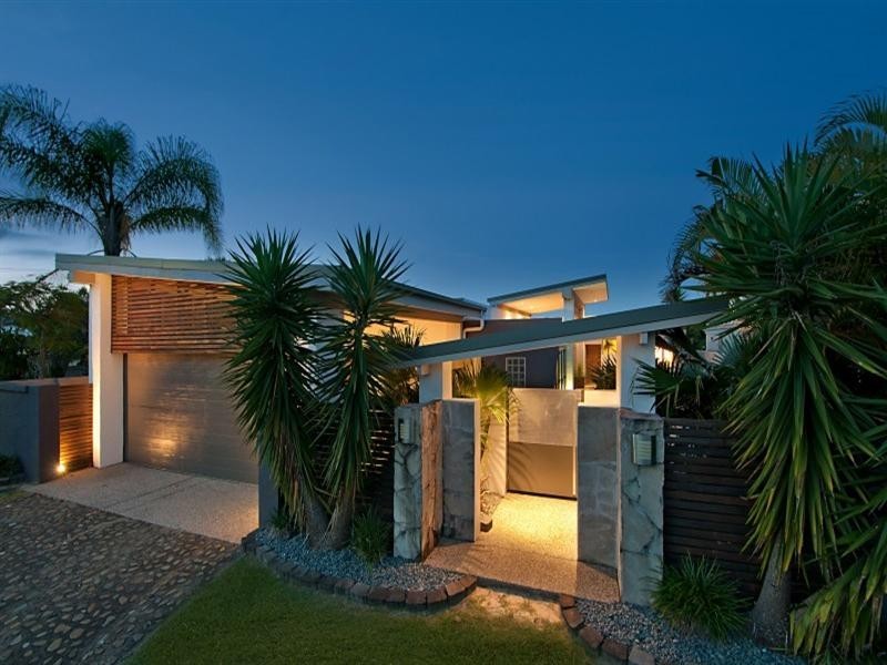 Broadbeach Waters QLD 4218