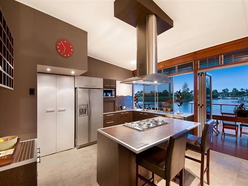 Broadbeach Waters QLD 4218