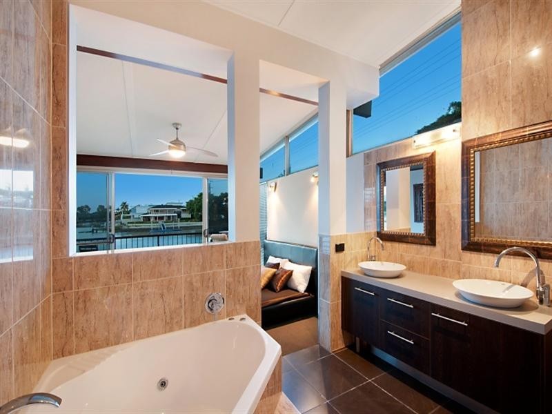 Broadbeach Waters QLD 4218