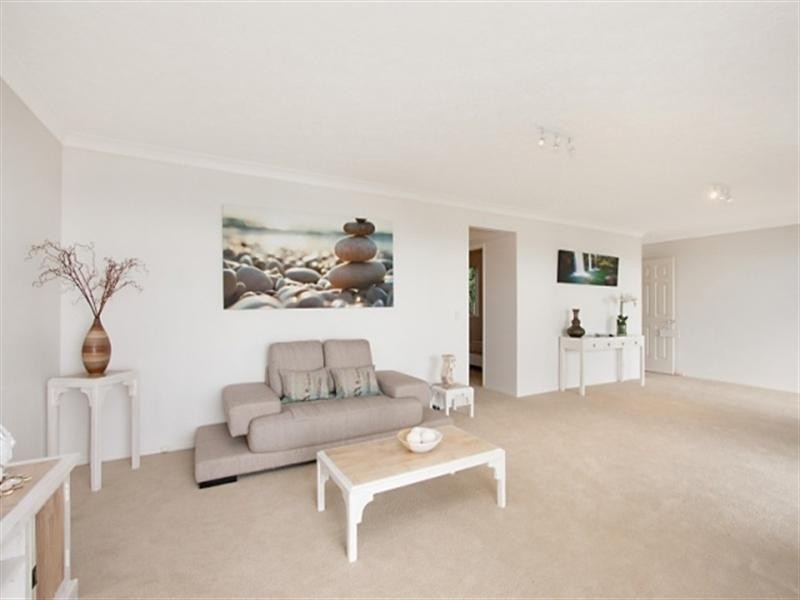 65 Woodgee Street, Currumbin QLD 4223