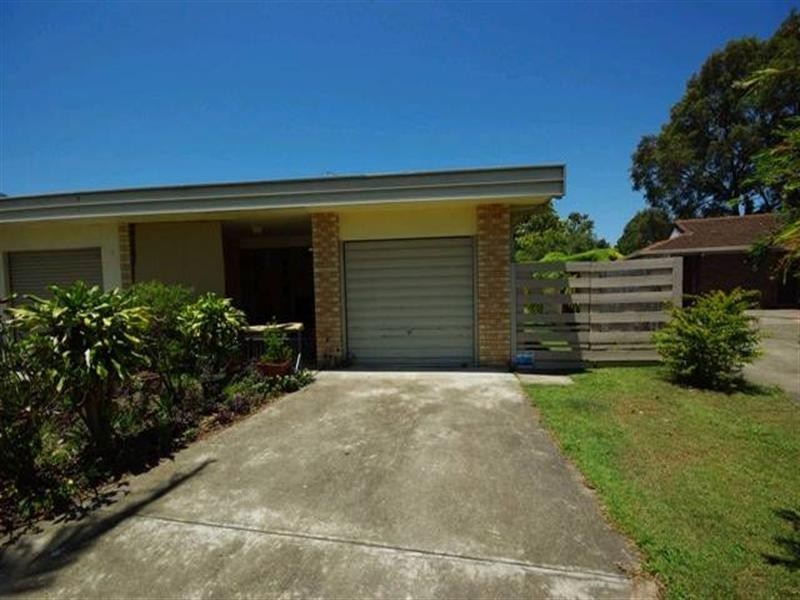 1/12 Macaw Avenue, Miami QLD 4220