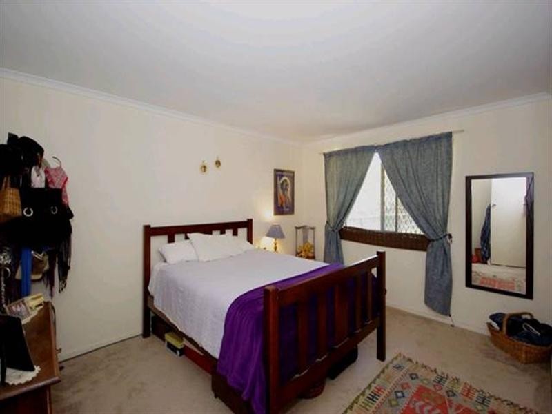 1/12 Macaw Avenue, Miami QLD 4220