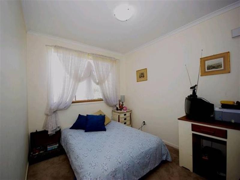 1/12 Macaw Avenue, Miami QLD 4220