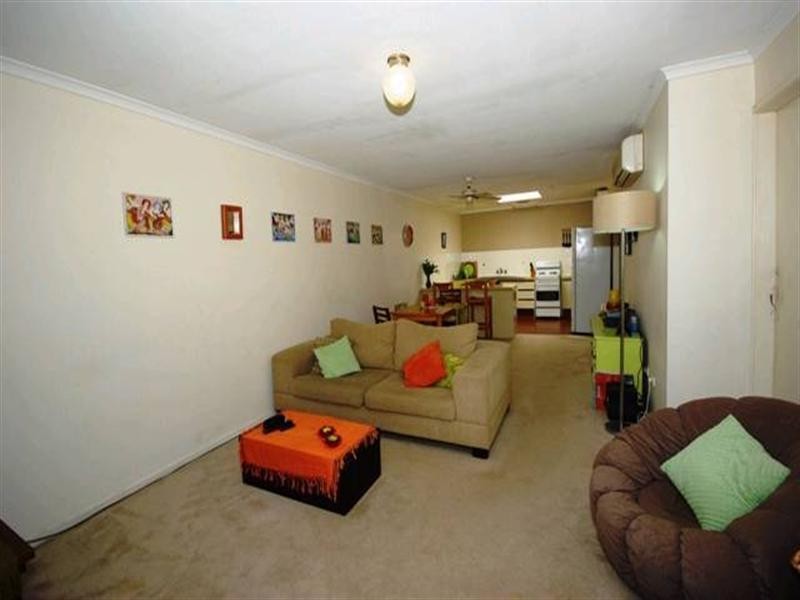 1/12 Macaw Avenue, Miami QLD 4220