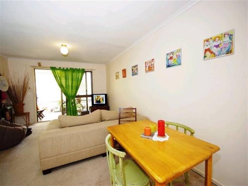 1/12 Macaw Avenue, Miami QLD 4220