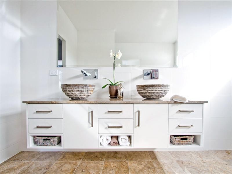 121 Nobby Parade, Miami QLD 4220