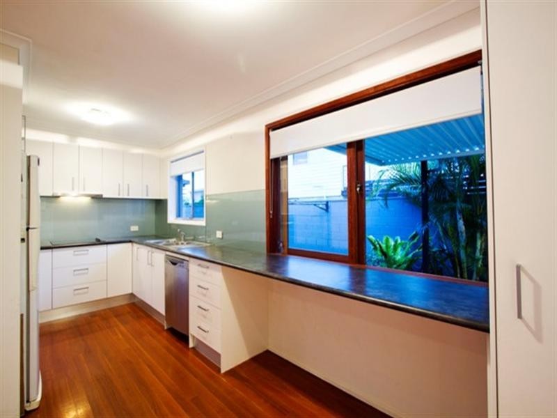 15 Rio Vista Boulevard, Broadbeach Waters QLD 4218