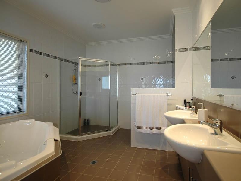 3 Tingira Street, Palm Beach QLD 4221