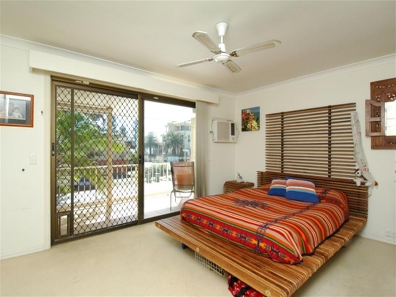 202 Hedges Avenue, Mermaid Beach QLD 4218