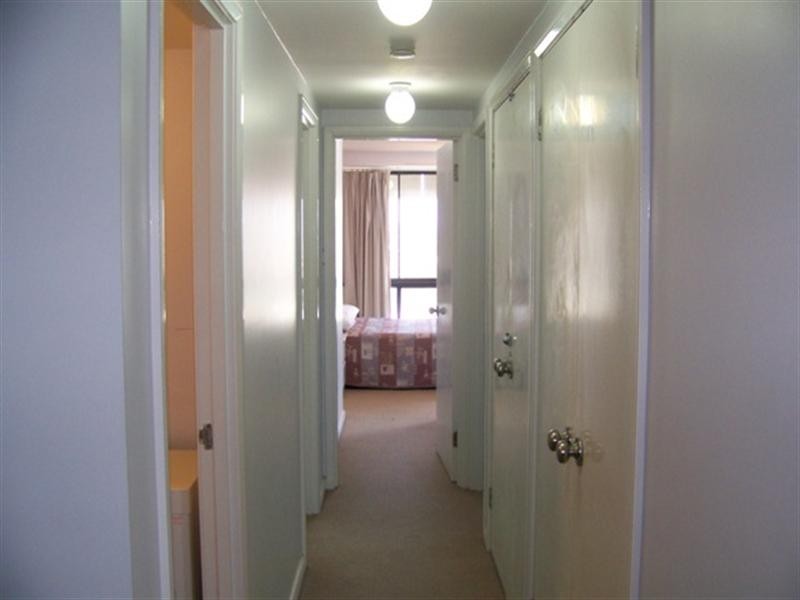 11-1/15 Victoria Avenue, Broadbeach QLD 4218