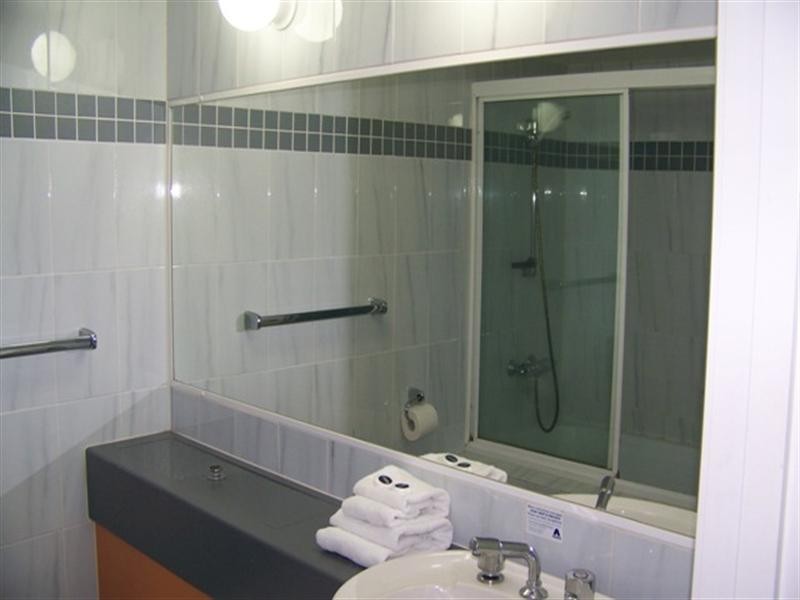 11-1/15 Victoria Avenue, Broadbeach QLD 4218