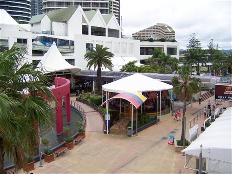 11-1/15 Victoria Avenue, Broadbeach QLD 4218